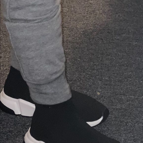 ******Sold*******New speed trainers - Picture 2 of 3